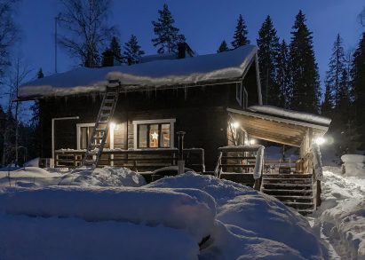 Evon Erähuvila talviasussaan.