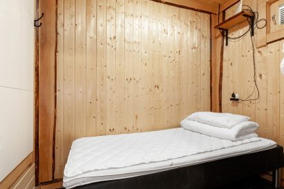 Aulangon Rantalan päärakennuksen makuusoppi.