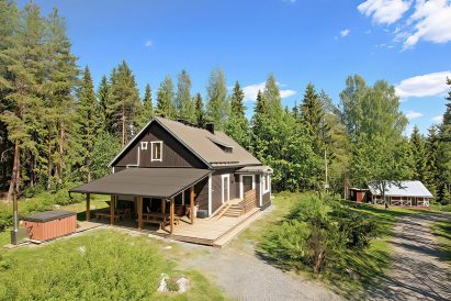 Hämeen Privaatti sijaitsee rauhallisellä metsätilalla keskellä luonnonkaunista Evon aluetta.